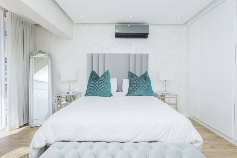 To Let 3 Bedroom Property for Rent in Mouille Point Western Cape